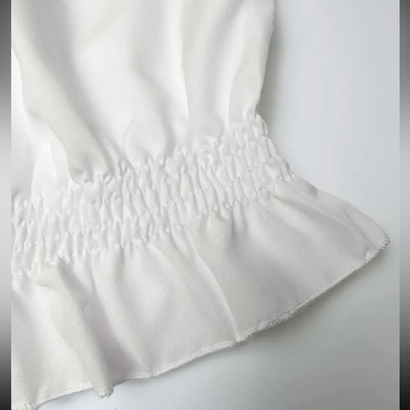 Off The Shoulder Ruffle White Top - Picture 4 of 7